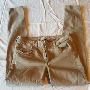 American Eagle Super Stretch Jeggings.